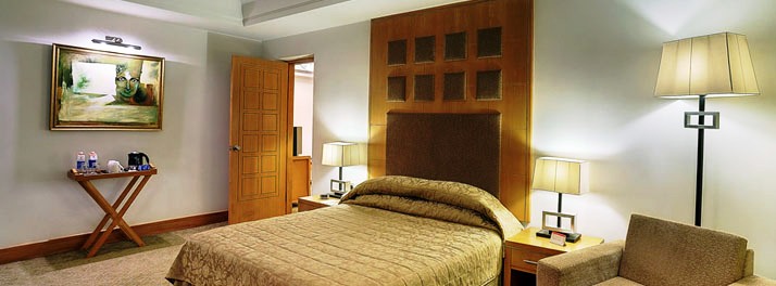 890/Ramada Plaza JHV - Varanasi 17.jpg